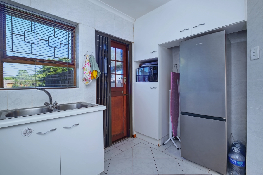 3 Bedroom Property for Sale in Sherwood Eastern Cape